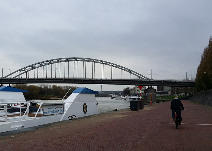 DirryOntwerpt voor RHDHV walstroomkasten voor de rivercruise Arnhem 1