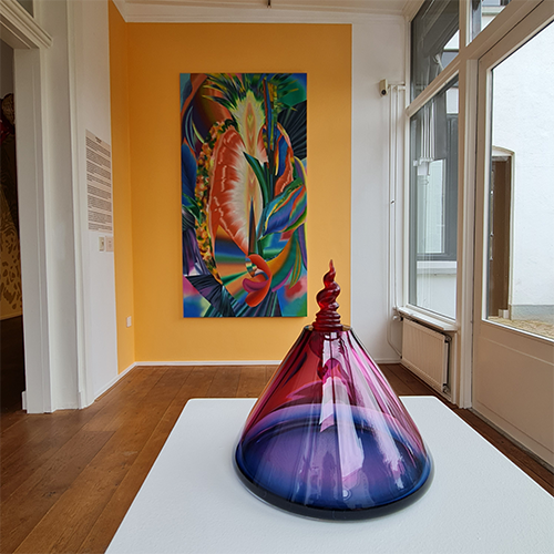 Villa Mondriaan tentoonstelling Nieuwe Lijnen 2025 - Y-conische stolpvaas van Dirry de Bruin