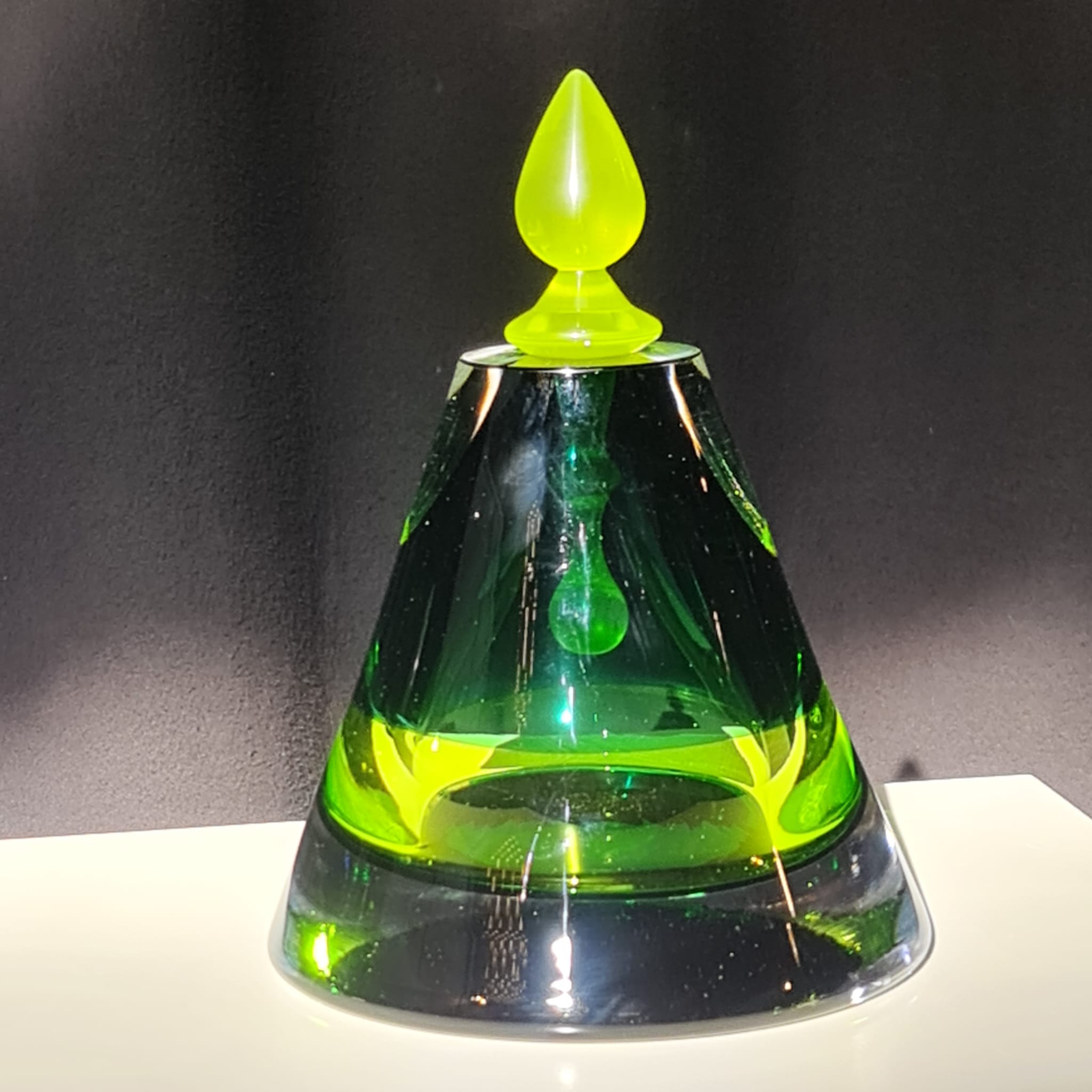 Dirry de Bruin International Glass Art Exhibition Rijswijk 2026 Glassculptuur Aurora Borealis Green and Dark Green